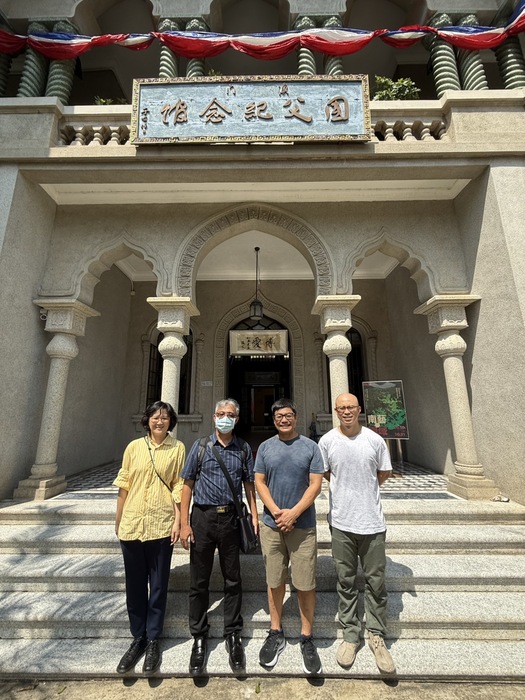 國父紀念館前合照